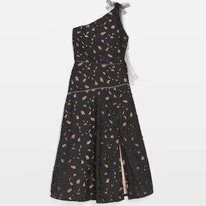 NWT White House Black Market One-Shoulder Black Lace Dress Size 8